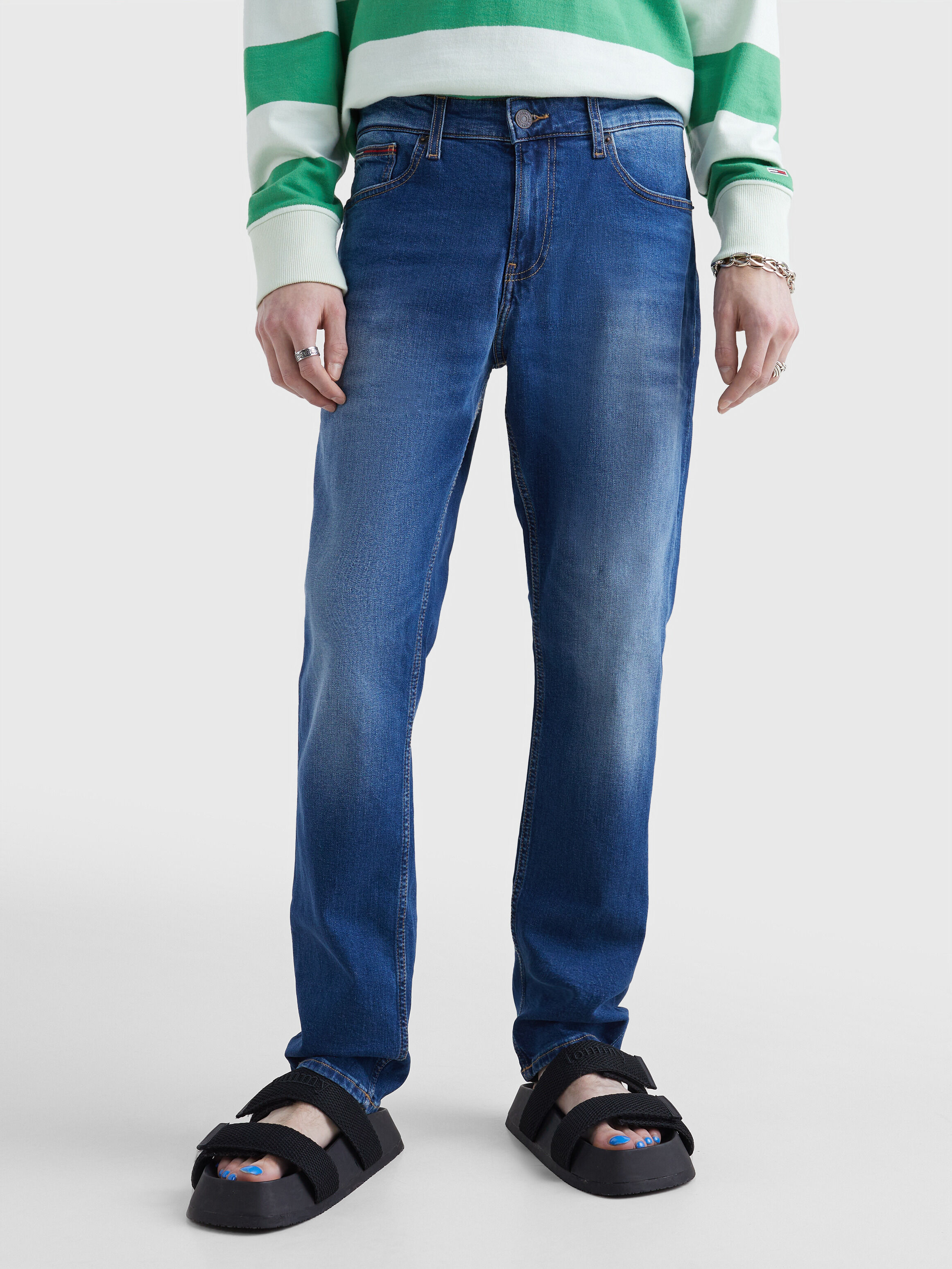 Ryan Straight Relaxed Fit Faded Jeans