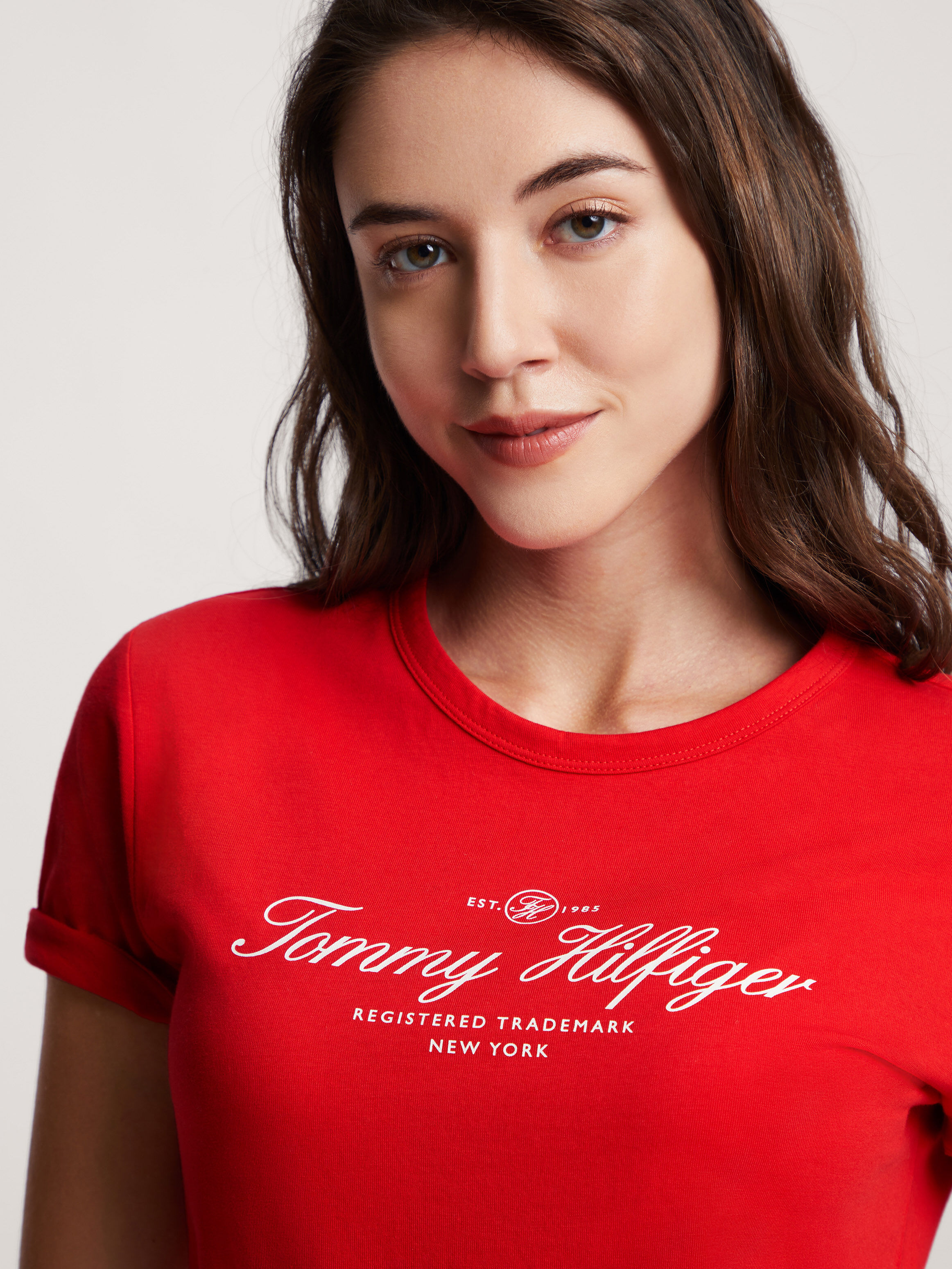 Tommy hilfiger flag script hotsell tee