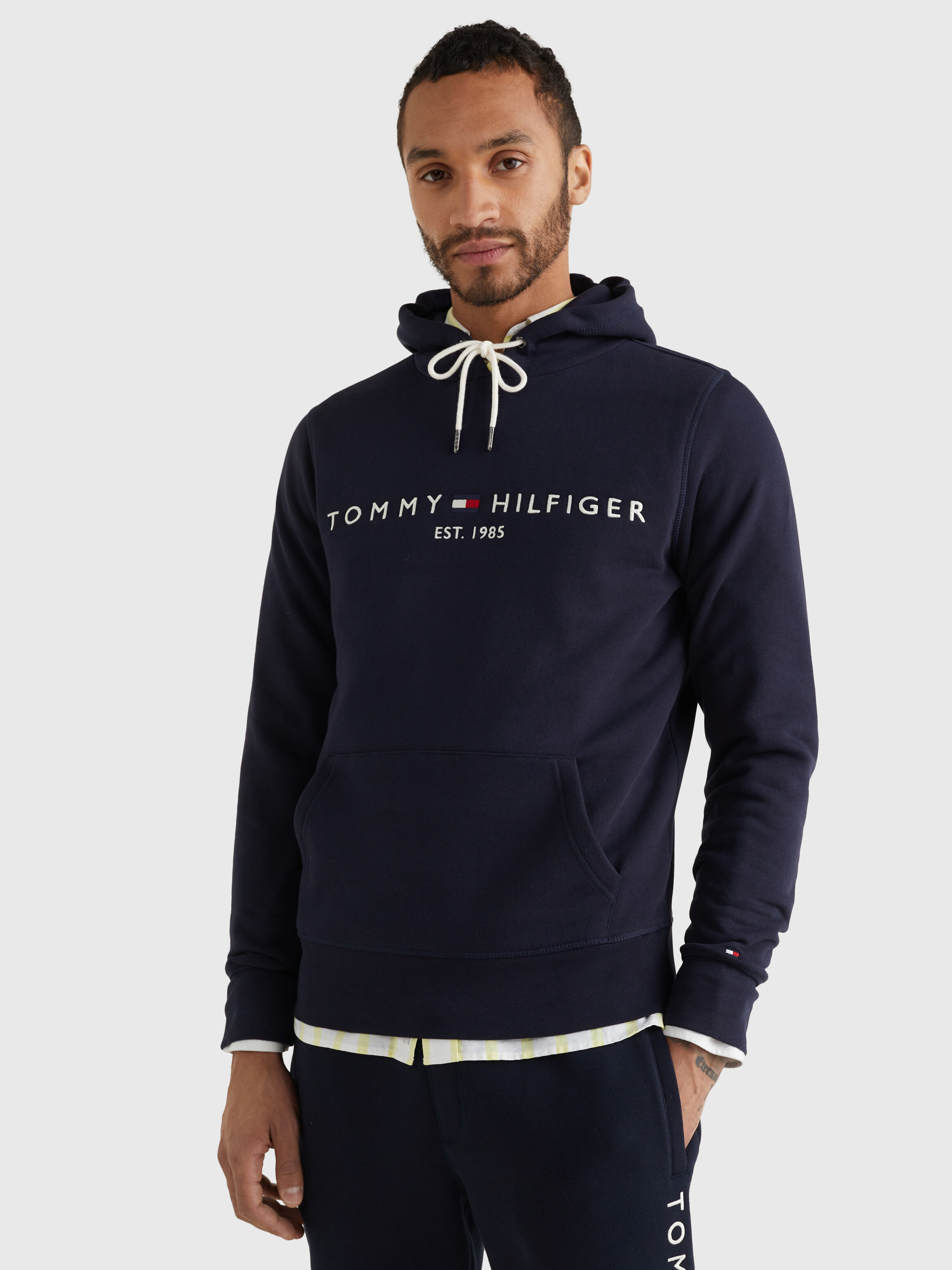 Tommy jeans essential logo hoodie online
