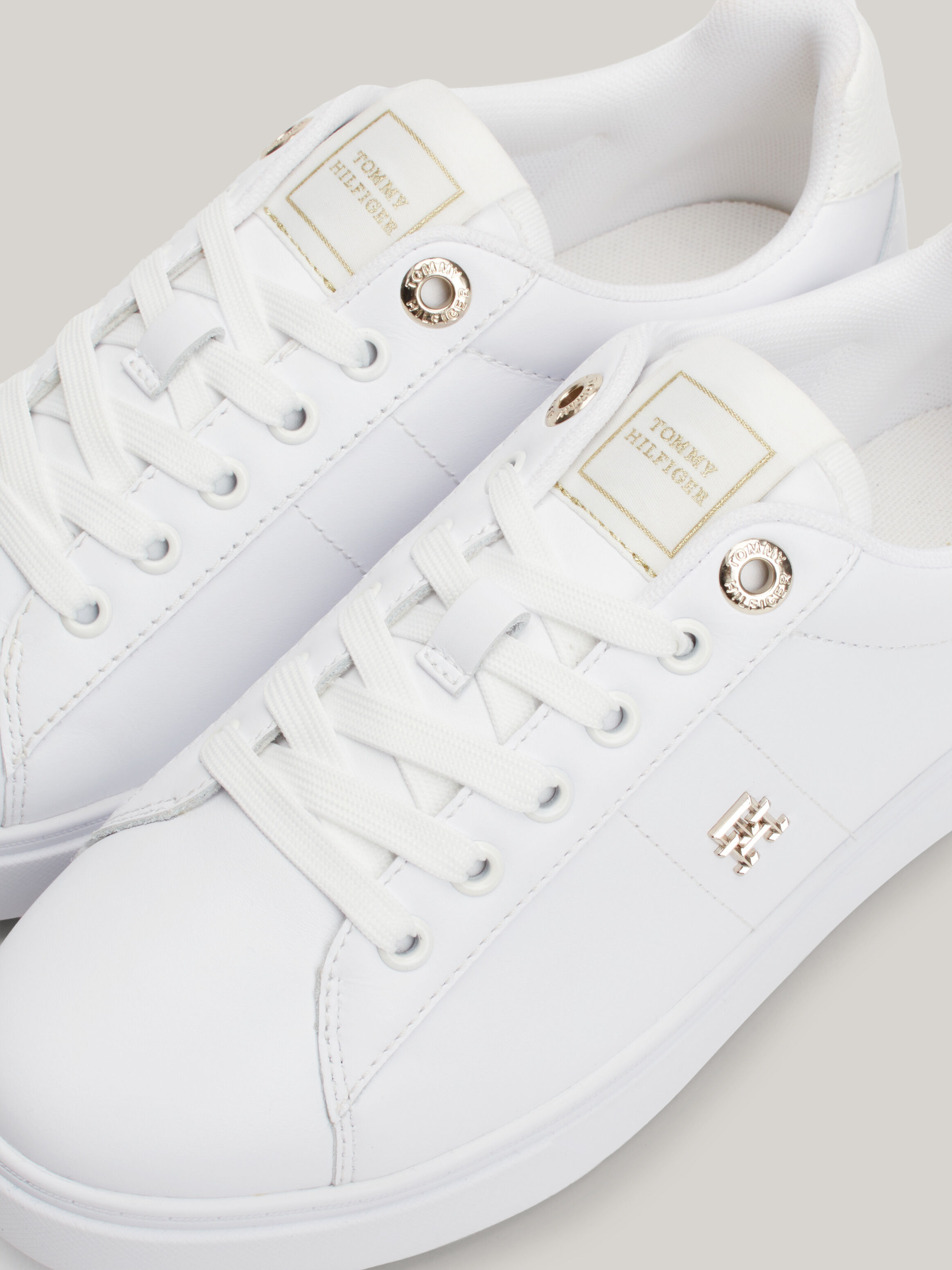 Essential Elevated Leather Court Trainers natural Tommy