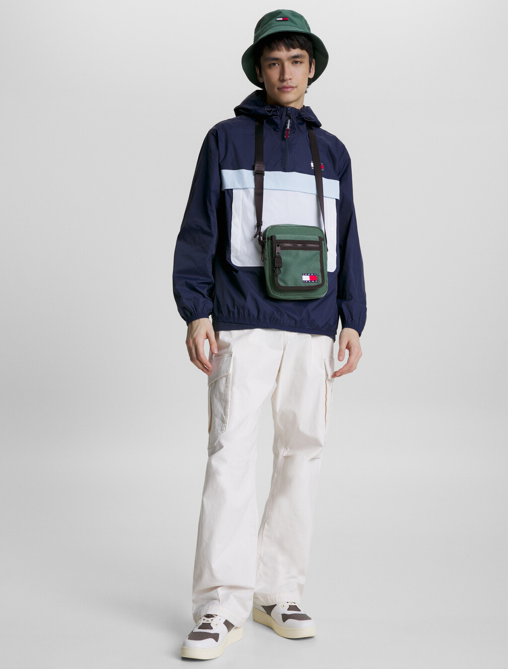 Recycled Nylon Reporter Bag, Urban Green, hi-res
