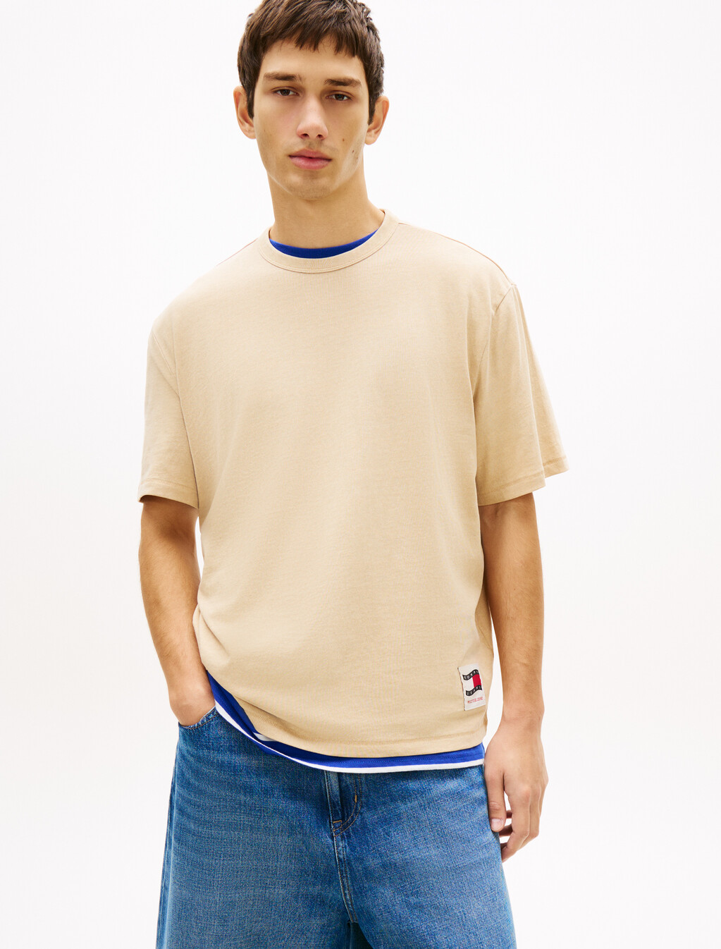 90s Waving Flag T-Shirt, Gentle Gold, hi-res