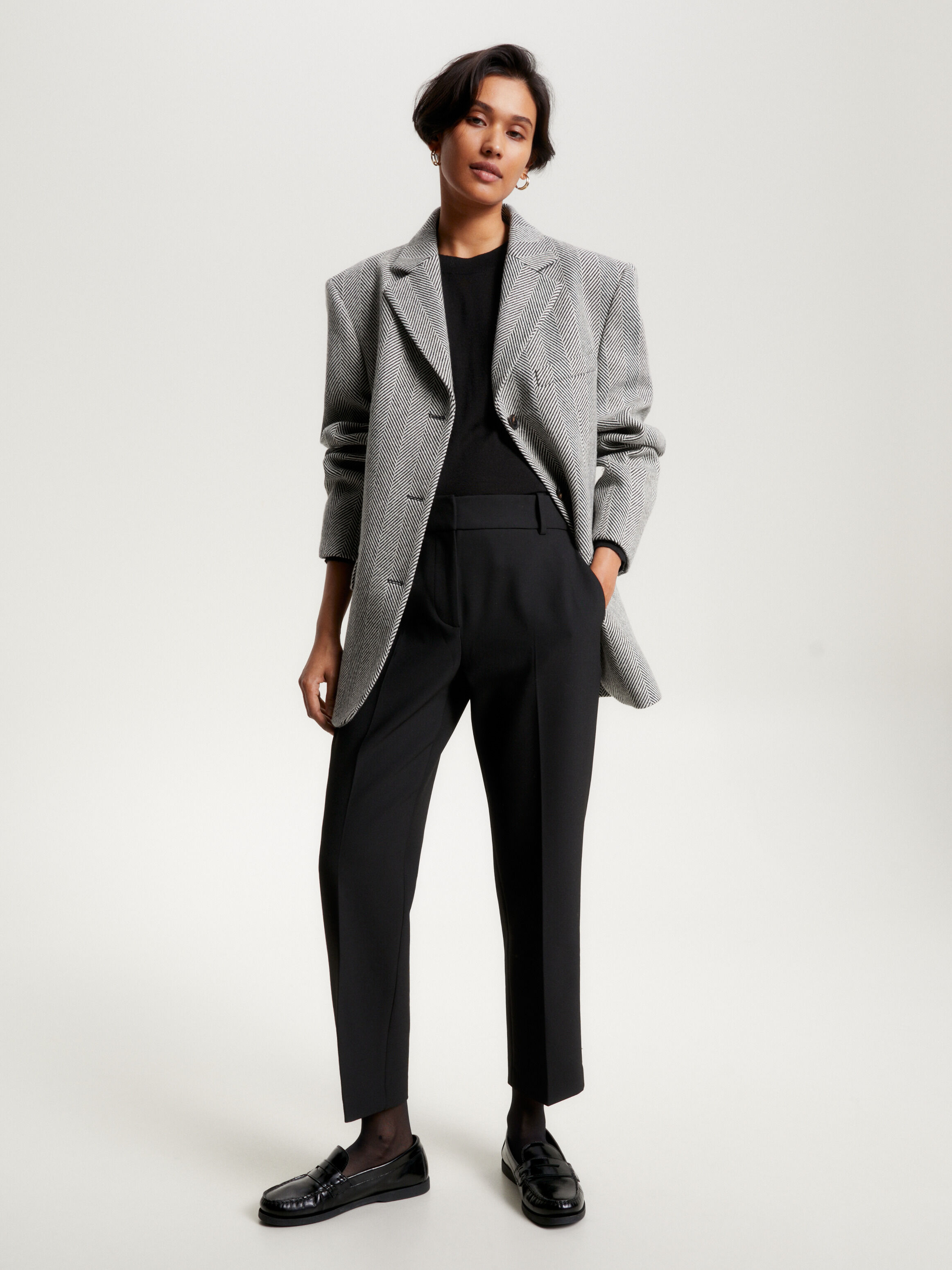 Tommy hilfiger pants outlet
