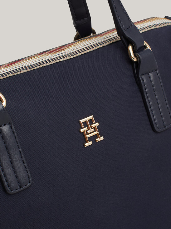 Signature Zip Tote