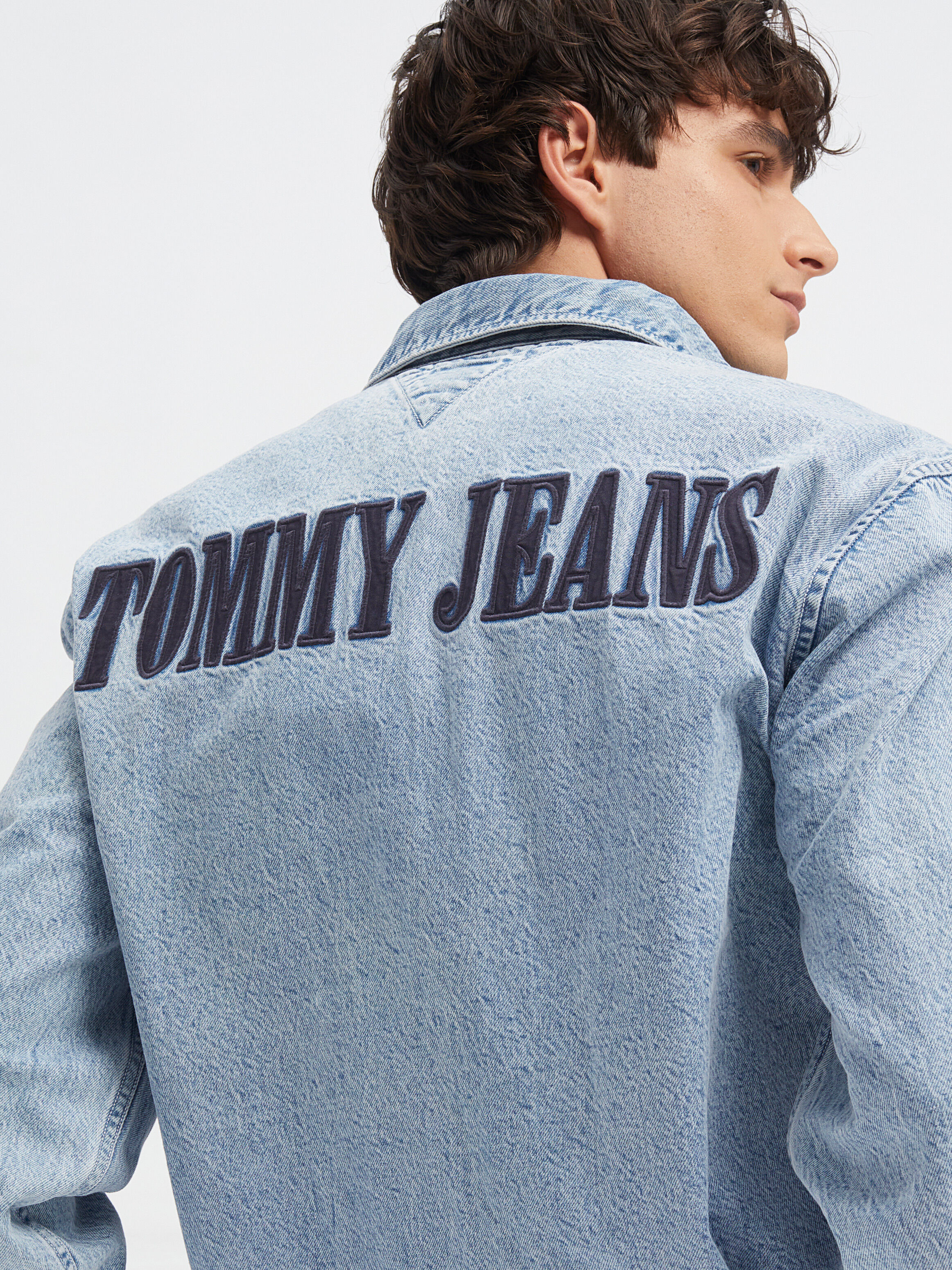 ARCHIVE GRAPHIC DENIM SHIRT | blue | Tommy Hilfiger Taiwan