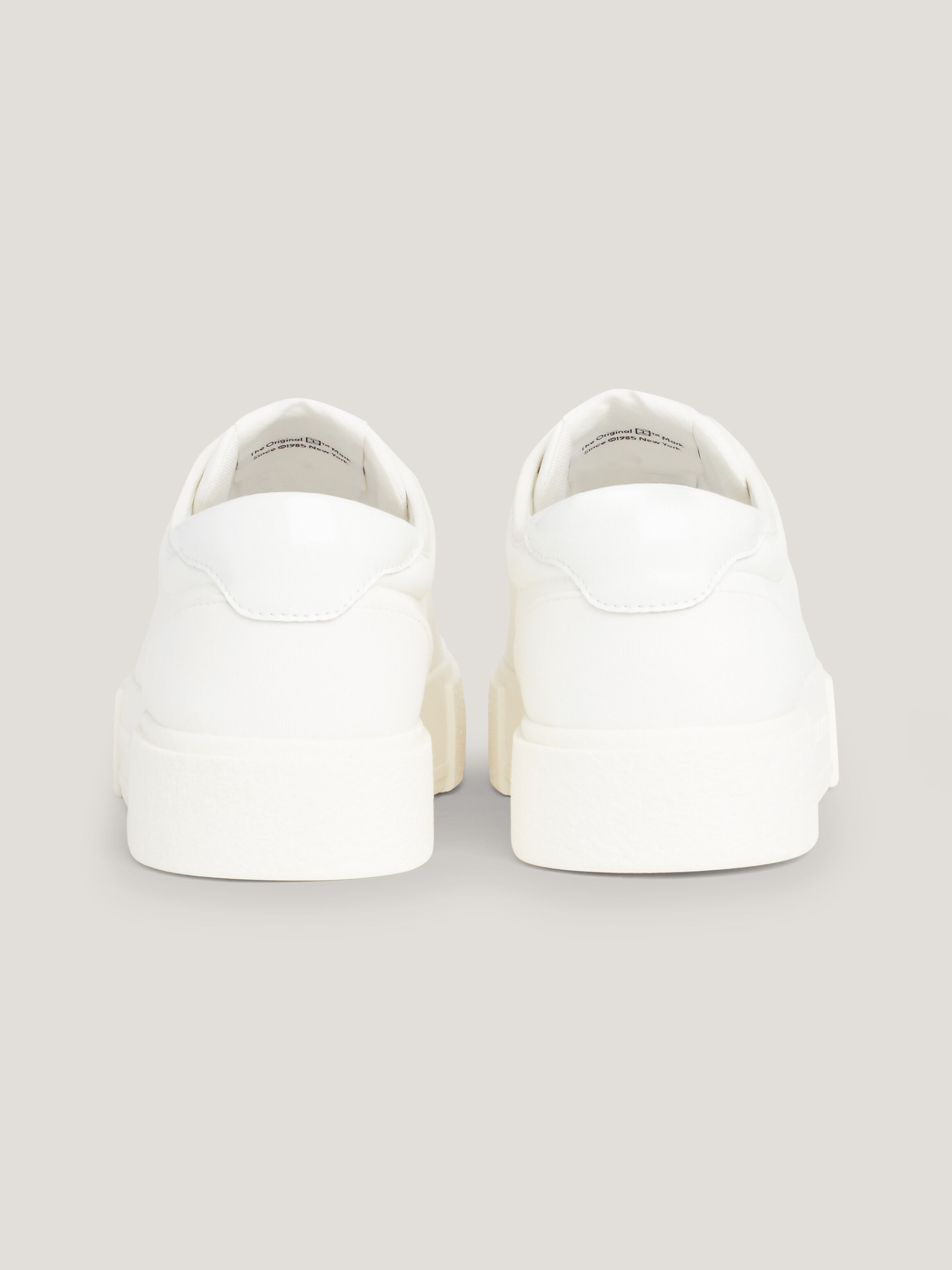 Tommy hilfiger white & on sale navy flatform flag sneaker trainers