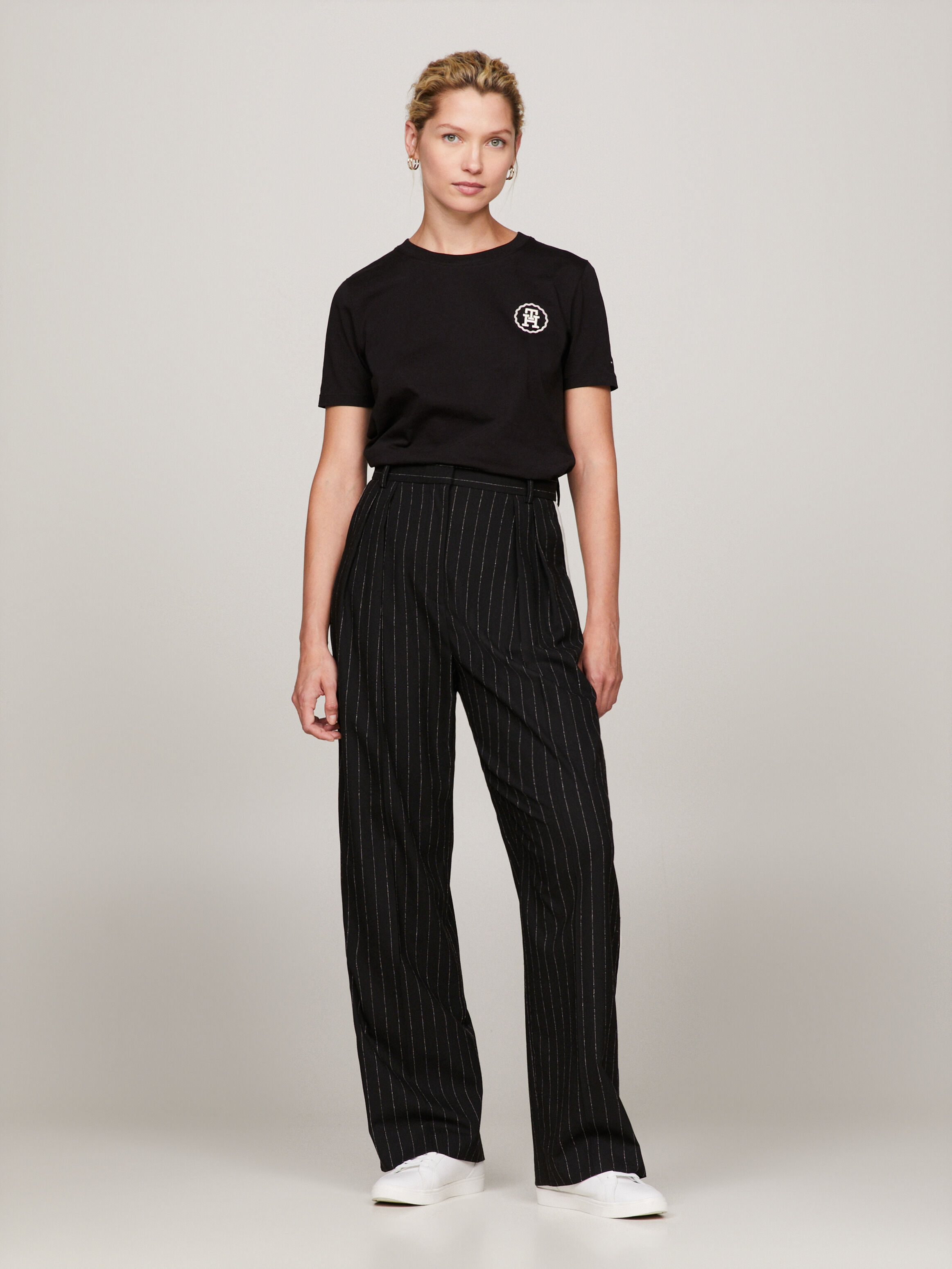 T Tommy Hilfiger