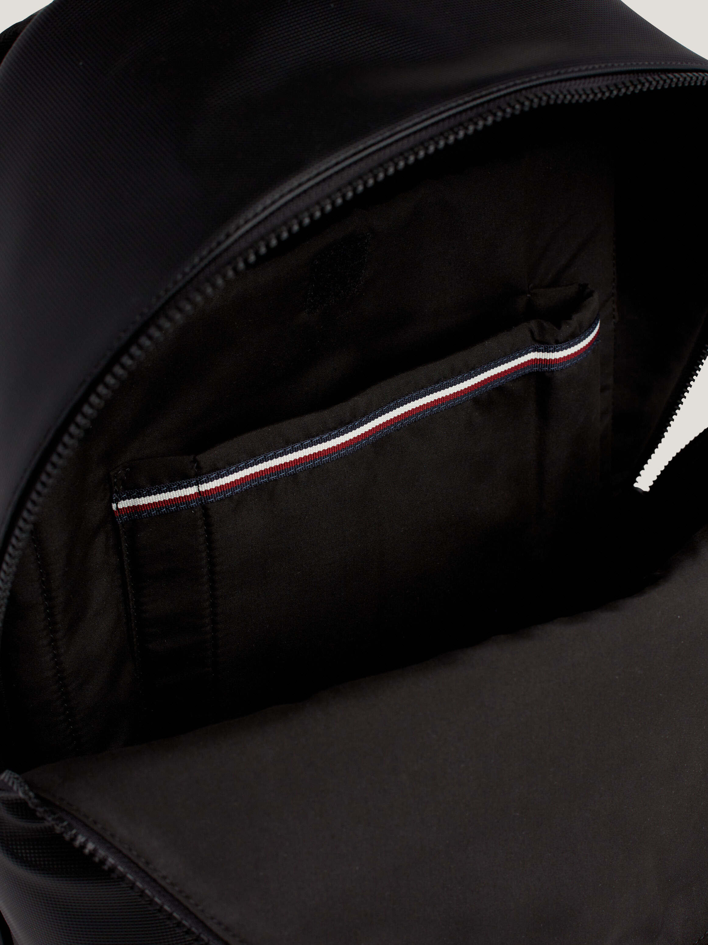 Tommy hilfiger on sale tashia backpack