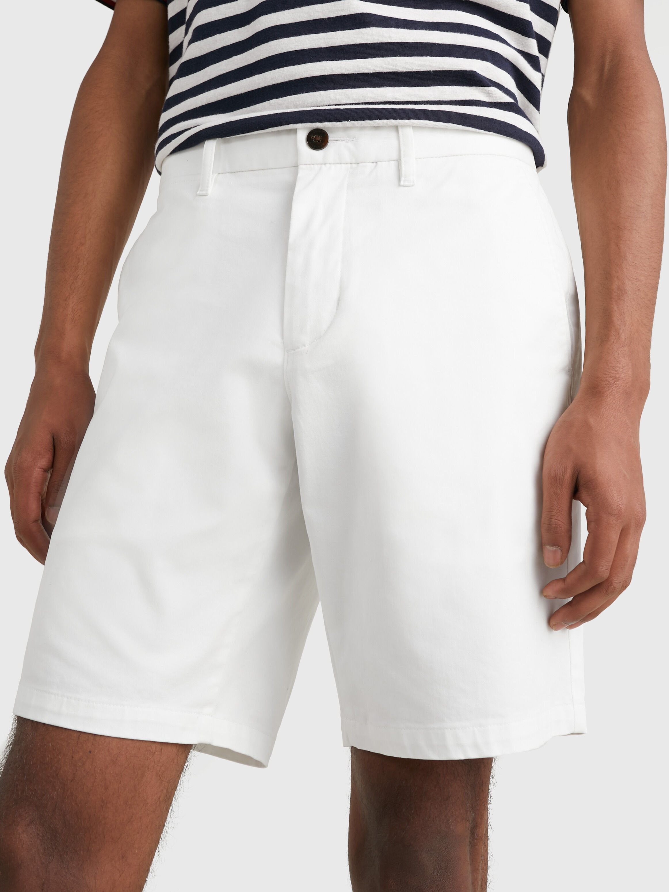 Tommy hilfiger mens outlet white shorts