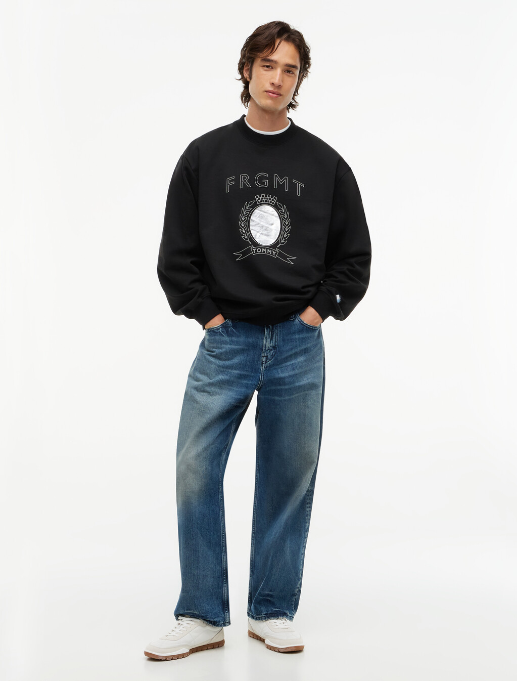 Crest Logo Crew Neck Sweatshirt, Black, hi-res