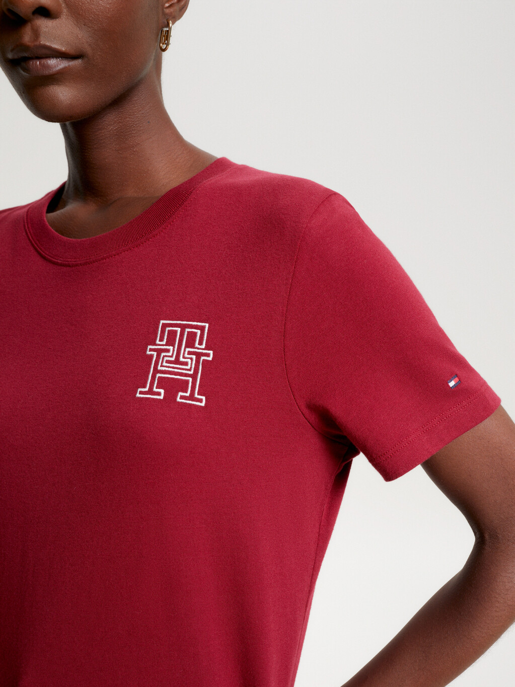 TH Modern Monogram T-Shirt, Rouge, hi-res