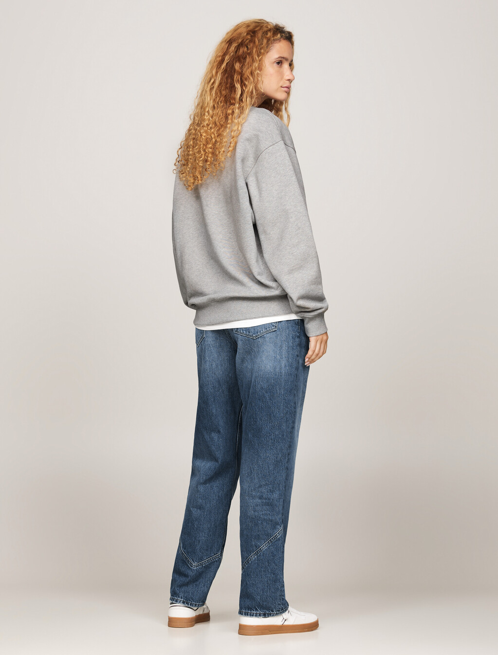 Tommy Jeans x Game Day 運動衫, Lt Grey Htr, hi-res