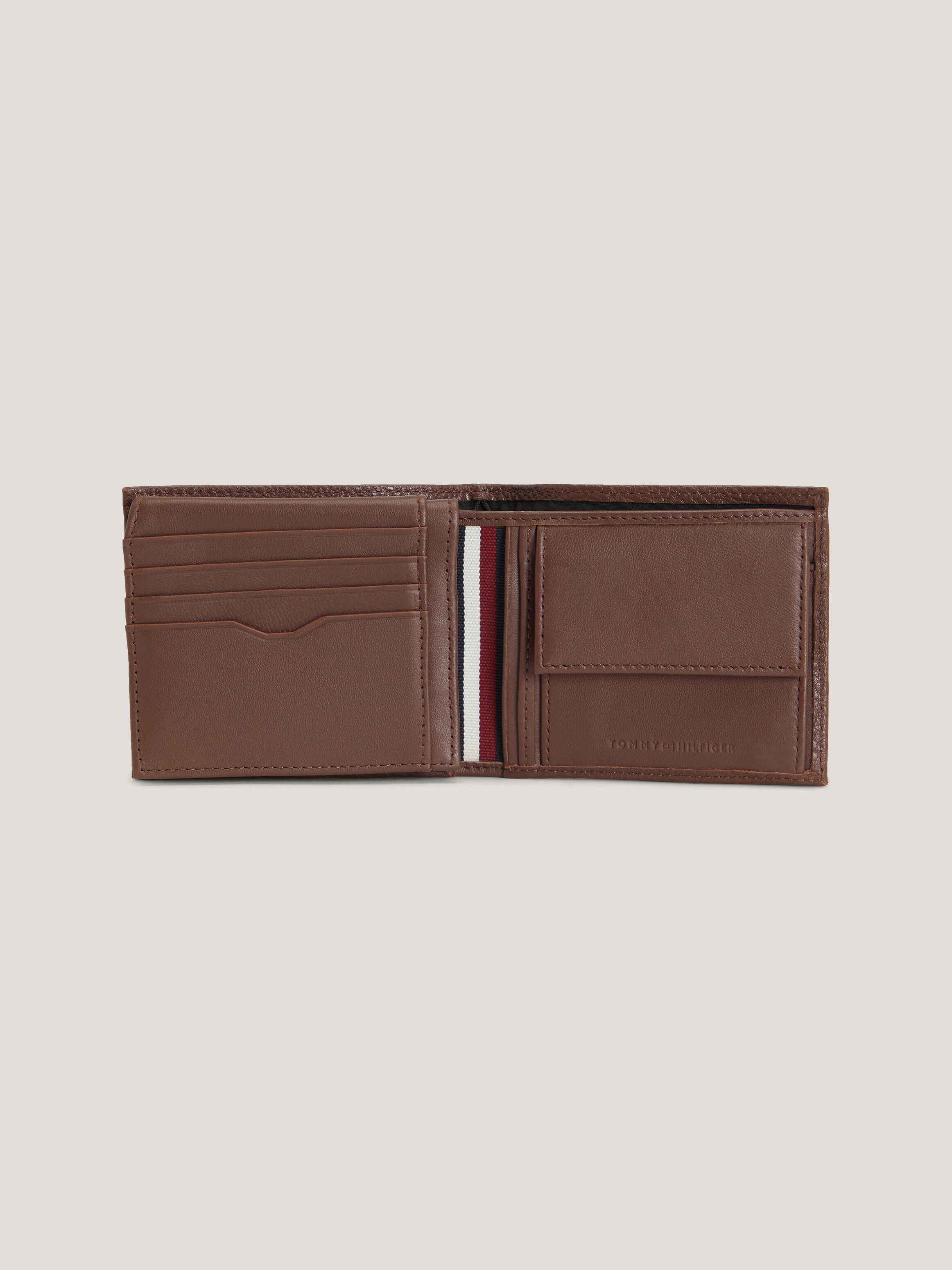 Tommy hilfiger wallet with coin hotsell pouch
