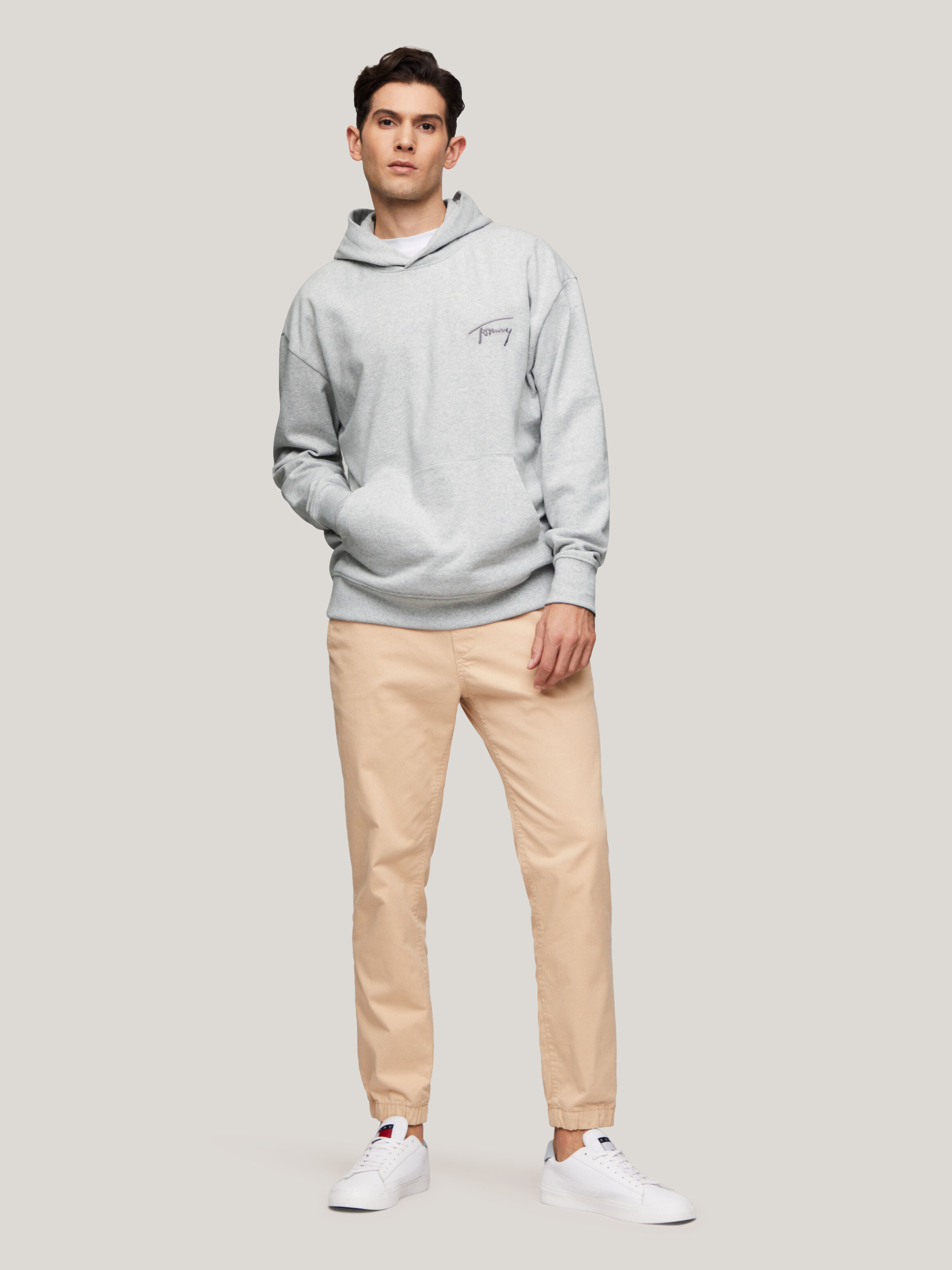 Tommy jeans 2024 xplore signature sweatshirt