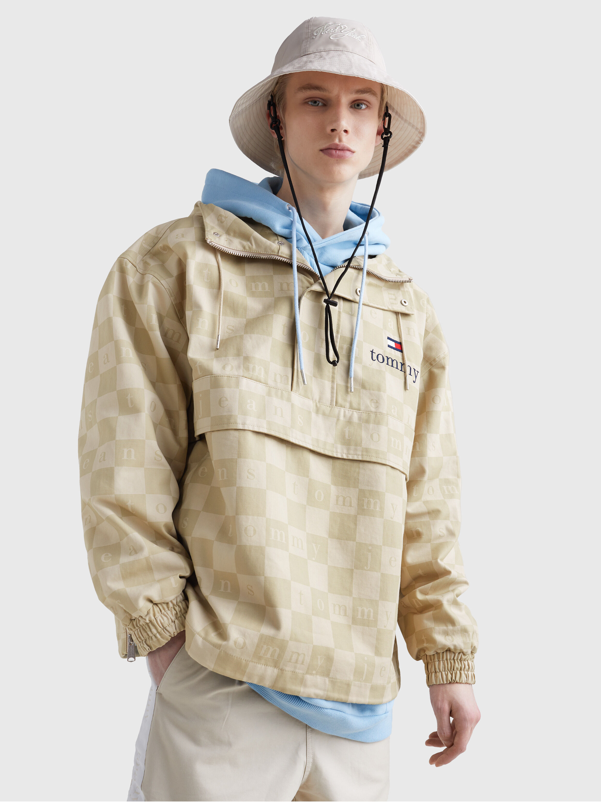 Tommy jeans logo half zip anorak jacket online