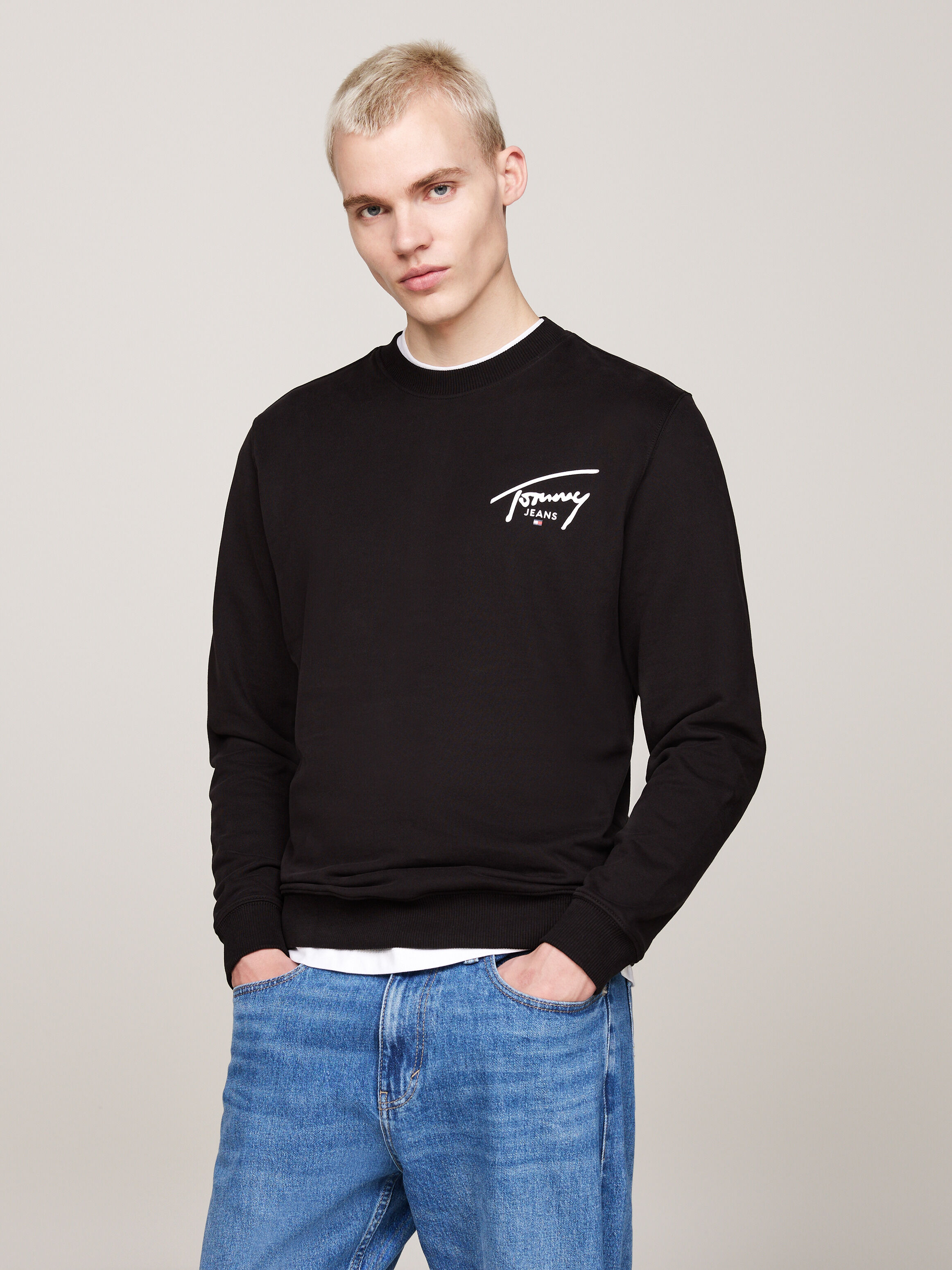 Tommy signature sweatshirt new arrivals