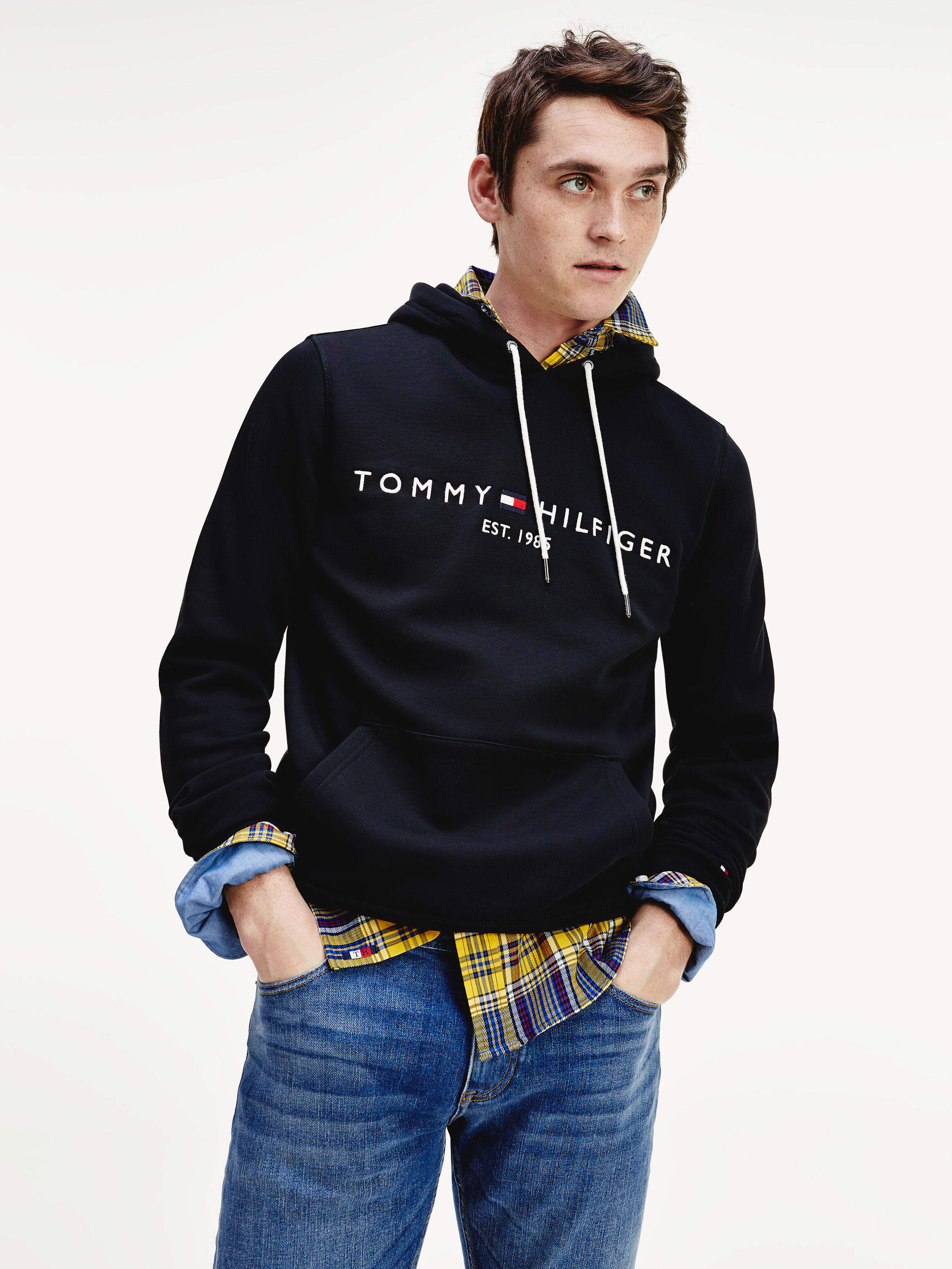 Tommy hilfiger deals black logo hoodie