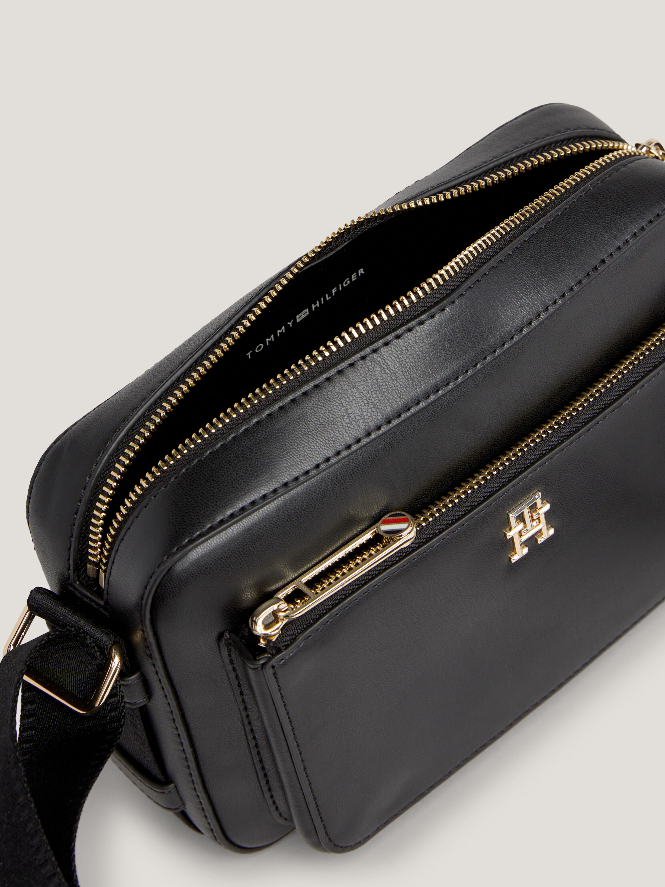 Women s Bags Tommy Hilfiger Taiwan