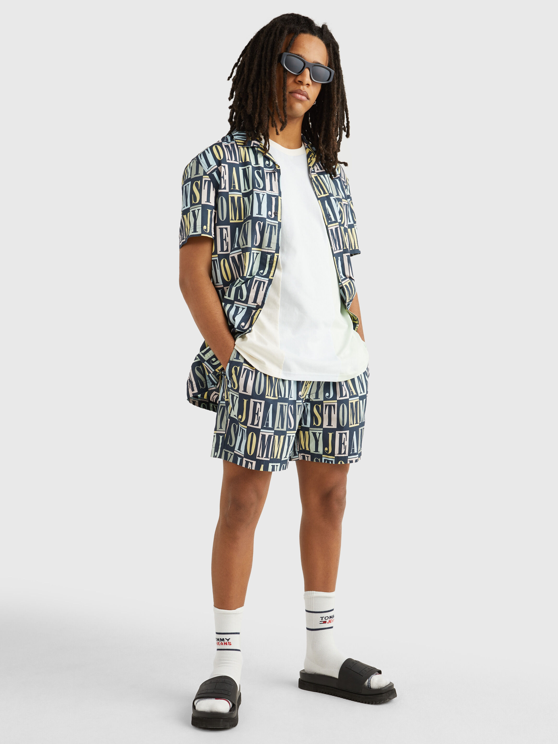 Tommy hilfiger mens white shorts on sale