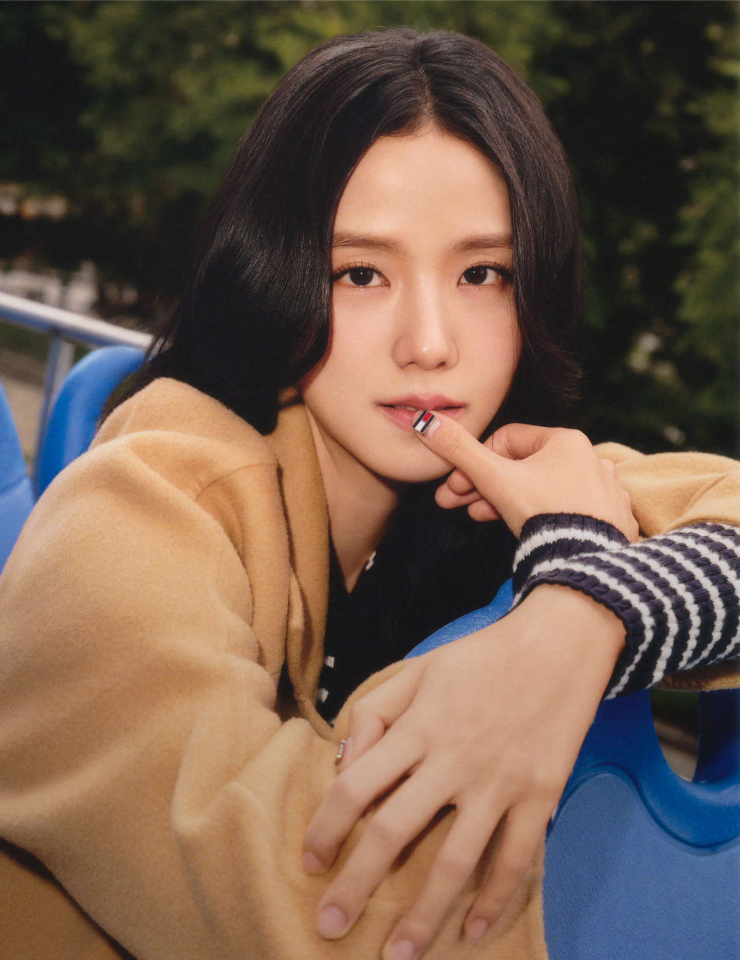 Tommy Hilfiger featuring Jisoo